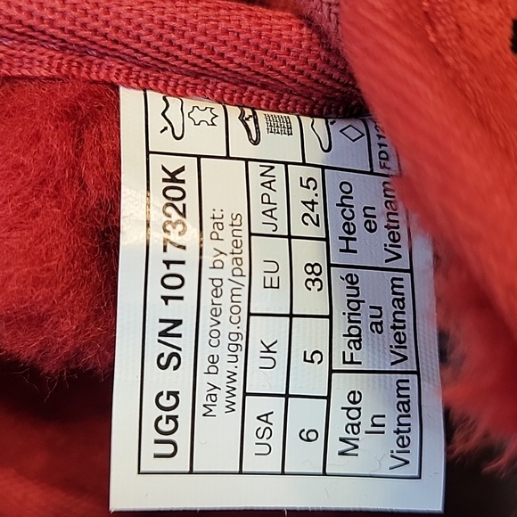 NWOB UGG Neumel Suede Lace-Up Round Toe Chukka Boot Men's US 6 Women's US 7 Red - Picture 15 of 17